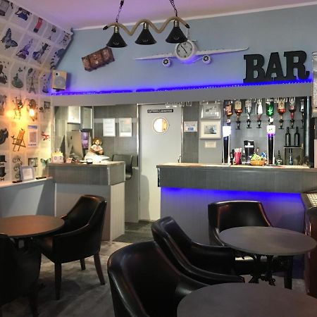 Brene Hotel Μπλάκπουλ Εξωτερικό φωτογραφία