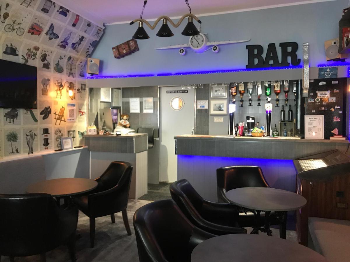 Brene Hotel Μπλάκπουλ Εξωτερικό φωτογραφία